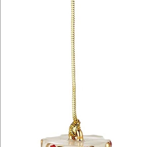 Lenox Porcelain Wedding Cake 2016 Our First Christmas Together Hang Ornament NEW - Picture 7 of 15